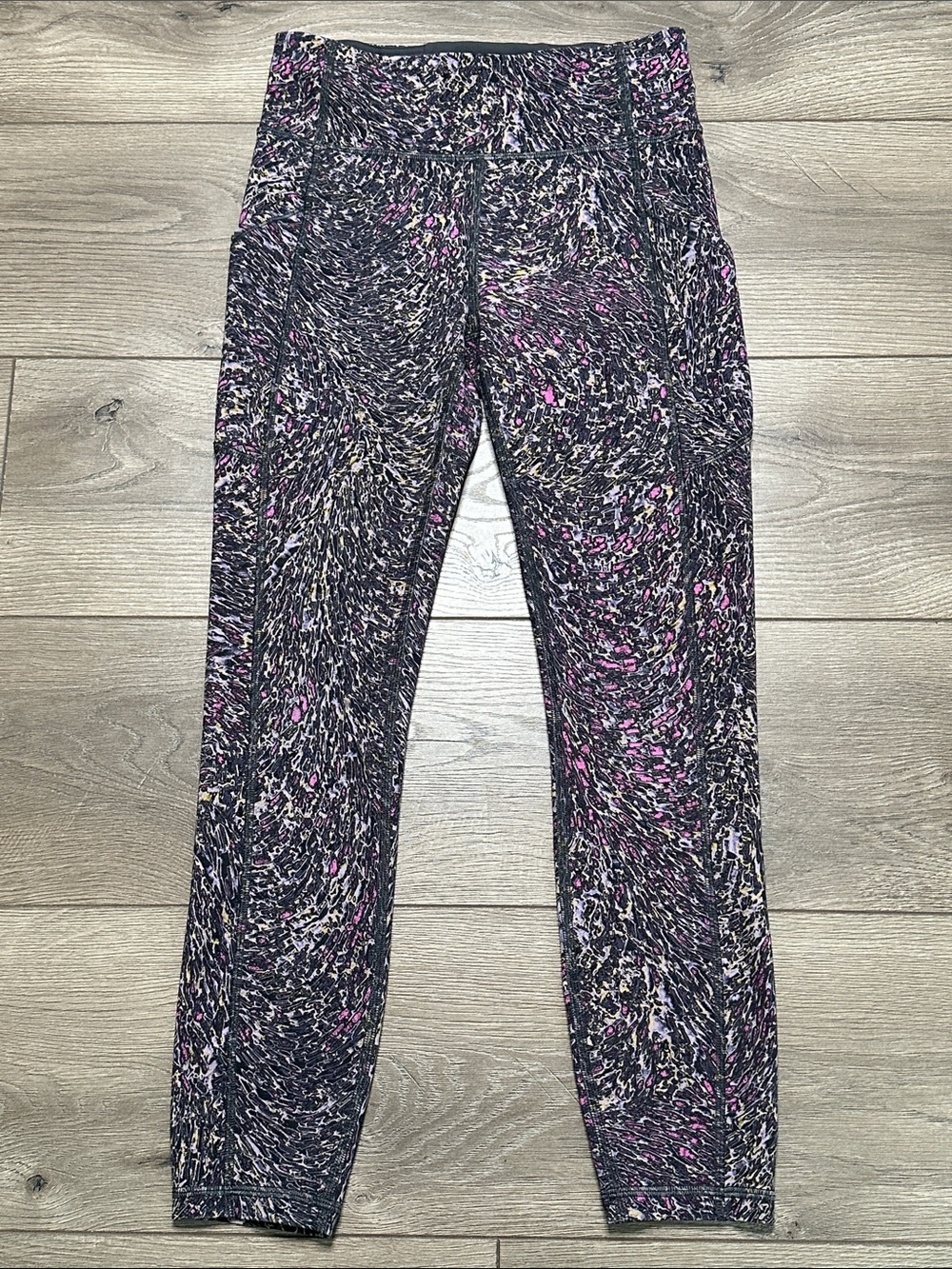 Lululemon Invigorate High-Rise Tight 25" Leggings Side Pocket Topography Multi 6
